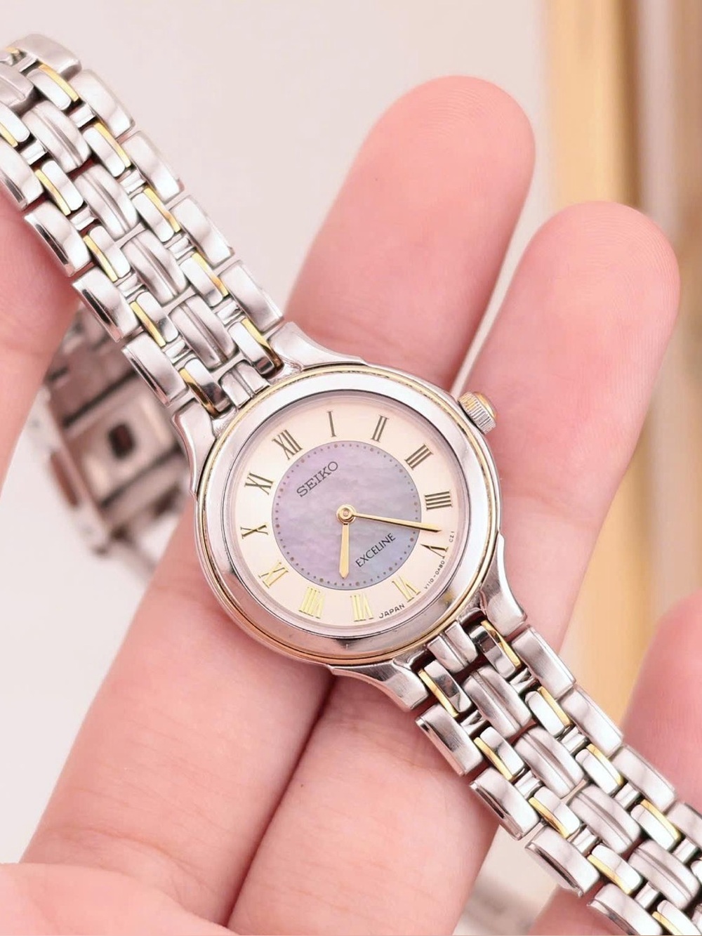 Y2K 2005 Seiko Exceline V110-0AA0 Women’s Watch
